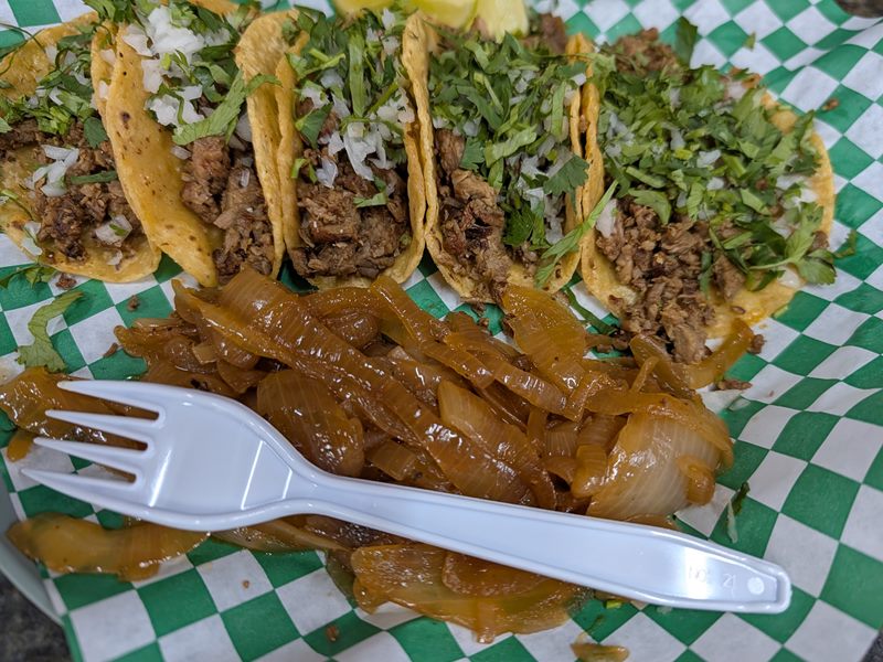 Taqueria Los 4 Vientos food